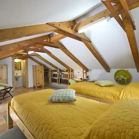 Sleeps 8 Wifi * フローレ
